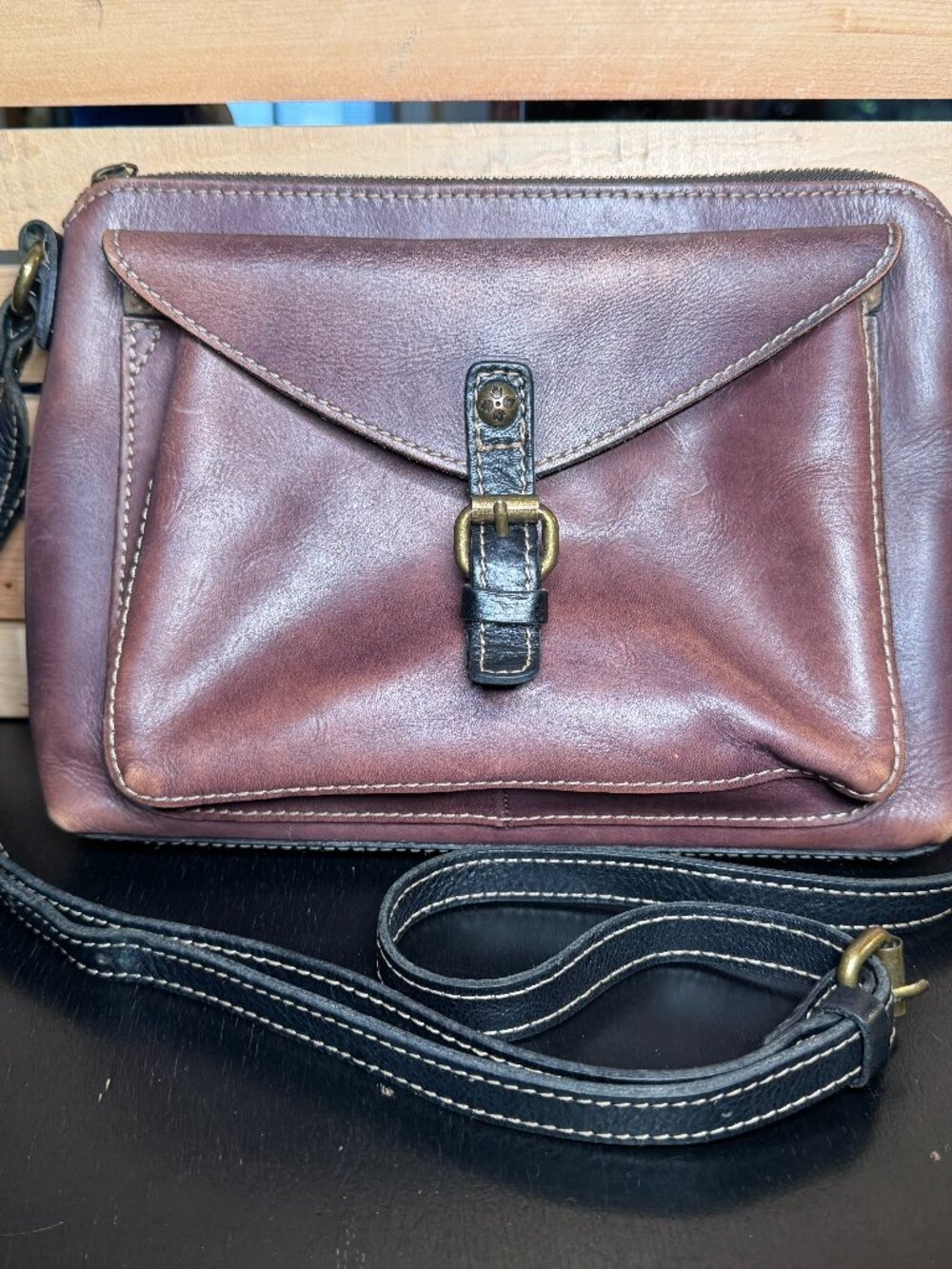 PATRICIA NASH AVELLINO PURPLE LEATHER CROSSBODY